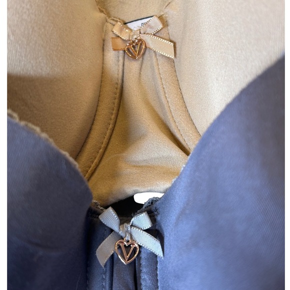 Victoria's Secret Body By Victoria Lined Demi Bras, 40DDD, Gray Beige - Picture 4 of 4